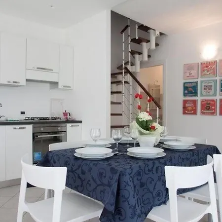 Ferienwohnung Fuer 6 Personen Ca 75 Qm In Cefalu, Sizilien Nordkueste Von Sizilien - B59143 * Cefalu